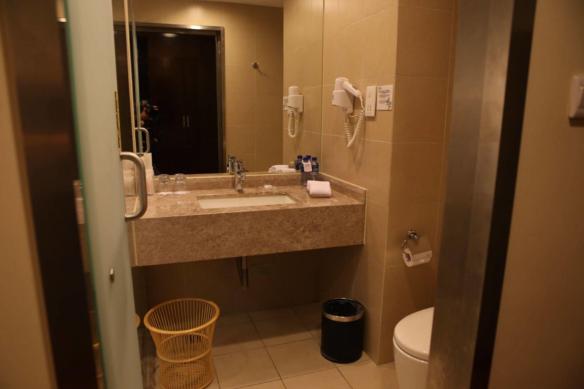 Benjoy Hotel - Jinqiao Branch Shanghai Buitenkant foto