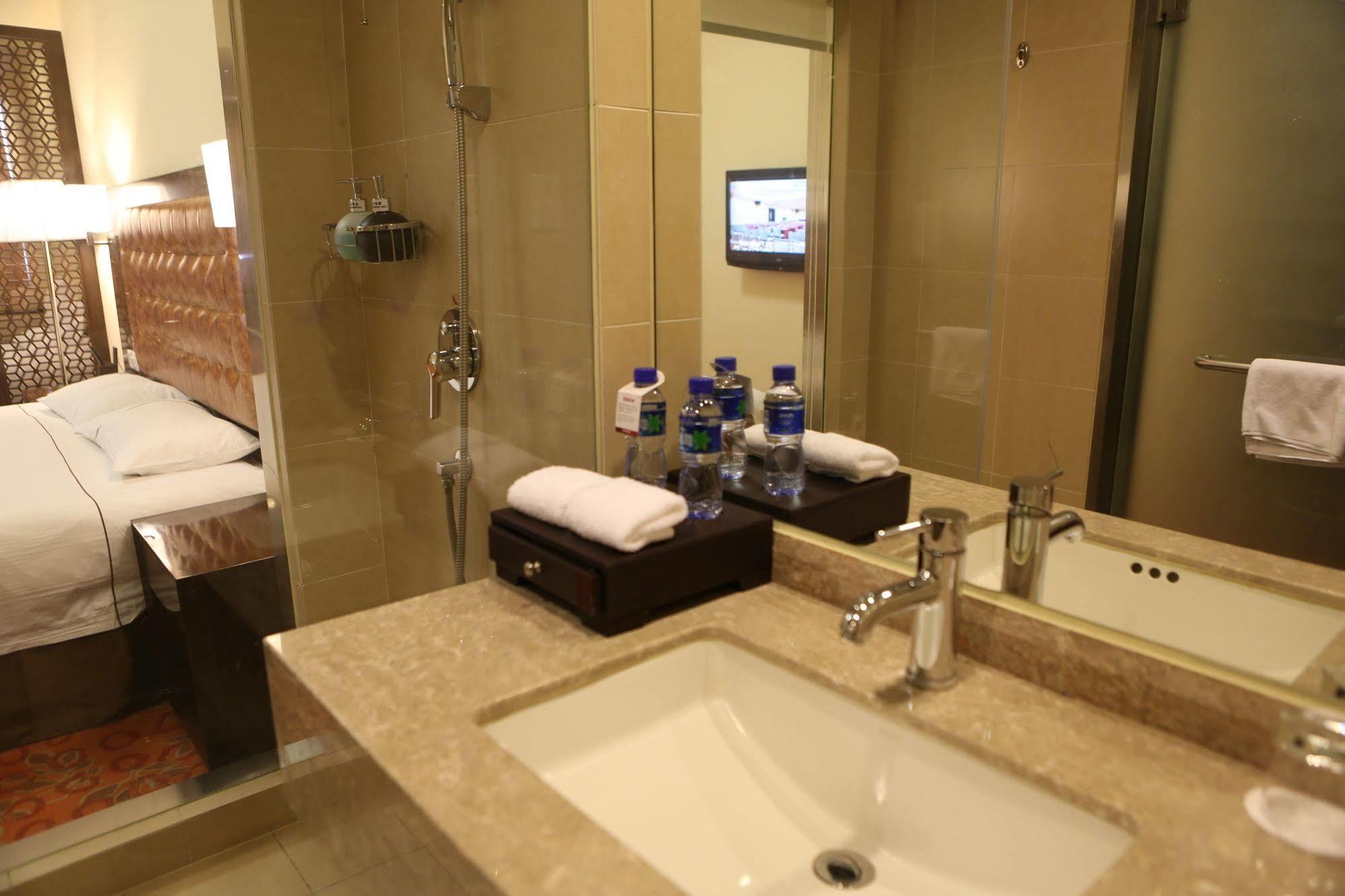 Benjoy Hotel - Jinqiao Branch Shanghai Buitenkant foto